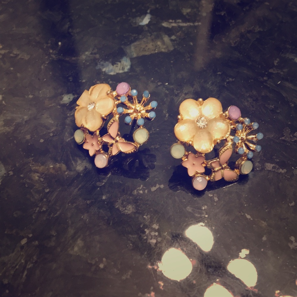 Fun flower earrings